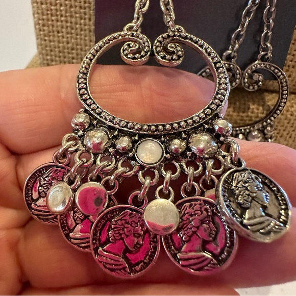 NWT Fashion Accents Earrings silver tone fish hook dangle big circle w/ coins - Picture 4 of 8